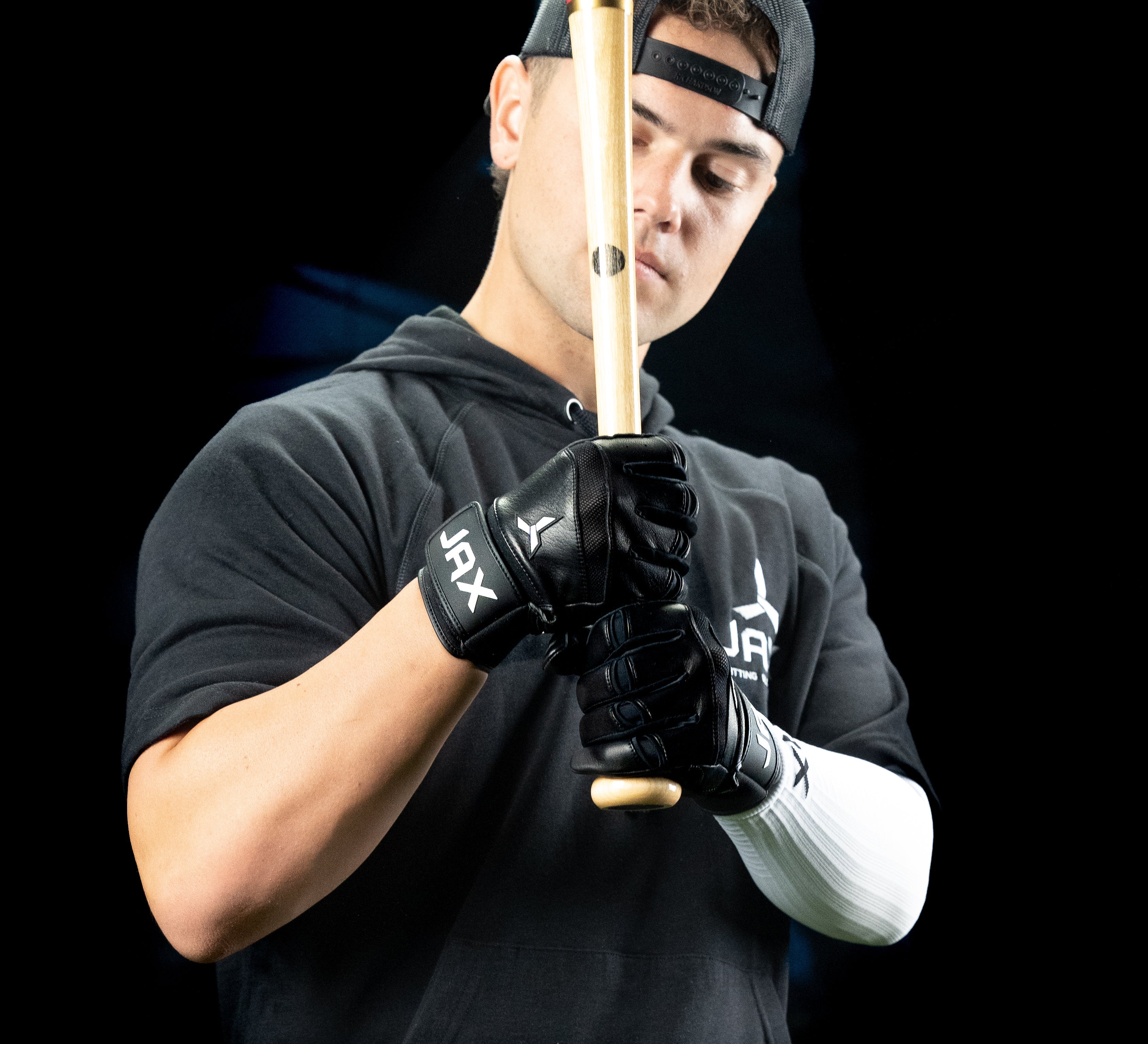 Jax | Restore Recovery Premium Arm Sleeve - White - Image 5